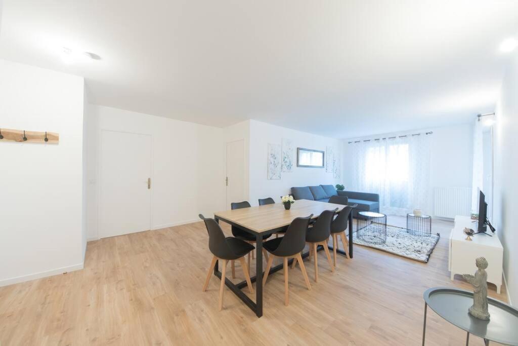 Suite Moderne Familiale 8 Pers - Disney 10M - 2 Sdb Bussy-Saint-Georges Luaran gambar